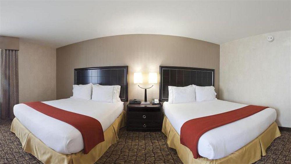 Holiday Inn Express & Suites Alexandria - Fort Belvoir By Ihg Exteriér fotografie