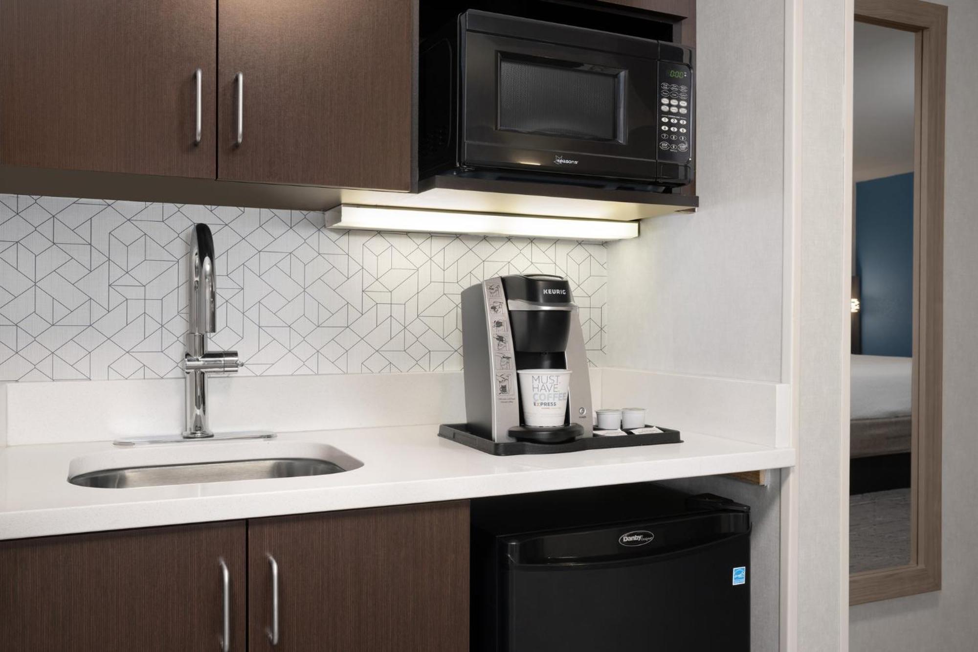 Holiday Inn Express & Suites Alexandria - Fort Belvoir By Ihg Exteriér fotografie